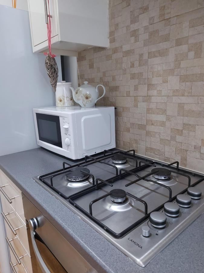 Lux Apartment In Gatwick Crawley  Exterior photo